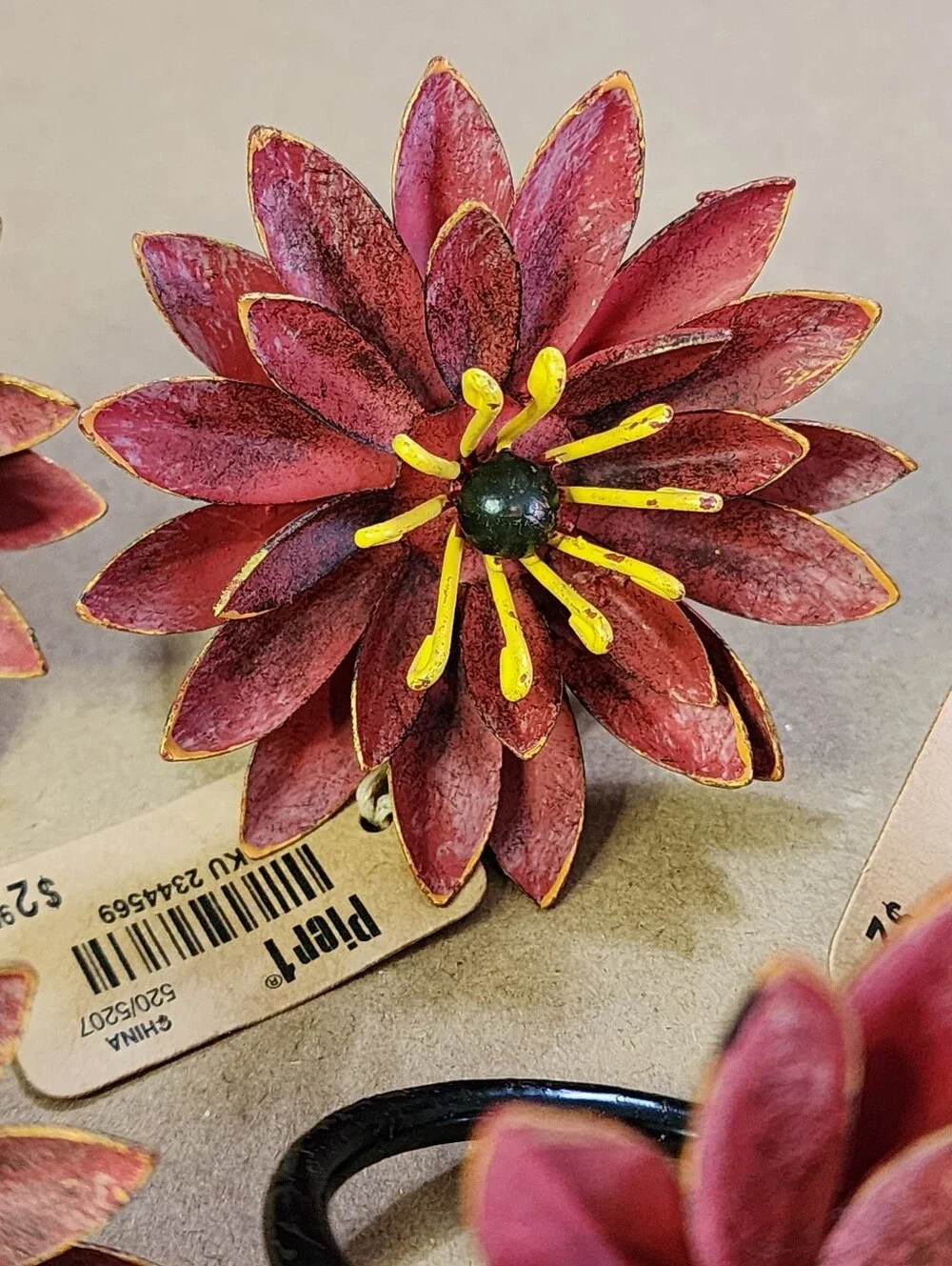 Pier One Flower Napkin Rings (8) Chrysanthemum Red Yellow Black4-nwt 4-used